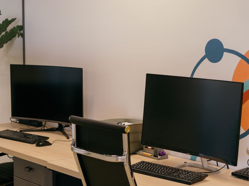 Ofis & Proje Mobilyası örneği